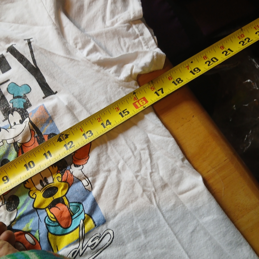 Disney Mickey Mouse and friends tee shirt - Picture 6 of 8